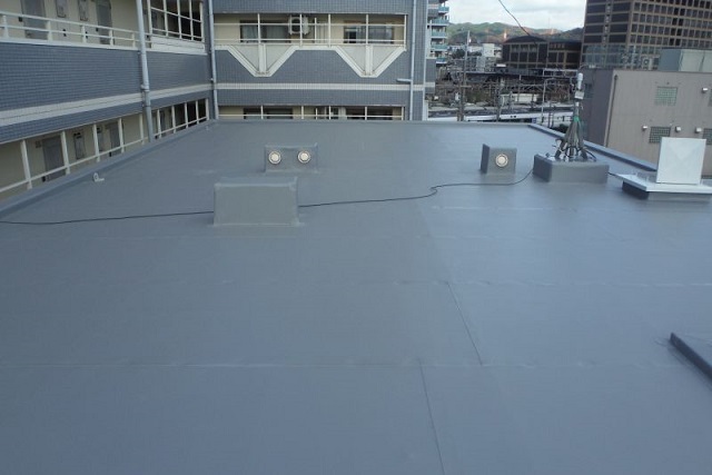 東大阪で防水工事をお考えならビル・マンションにも対応する【タケテック】へ~丁寧な施工が自慢~